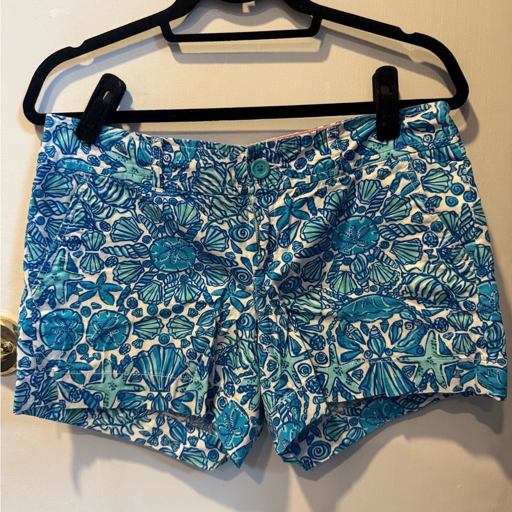 Lilly Pulitzer Blue and White Patterned Shorts
